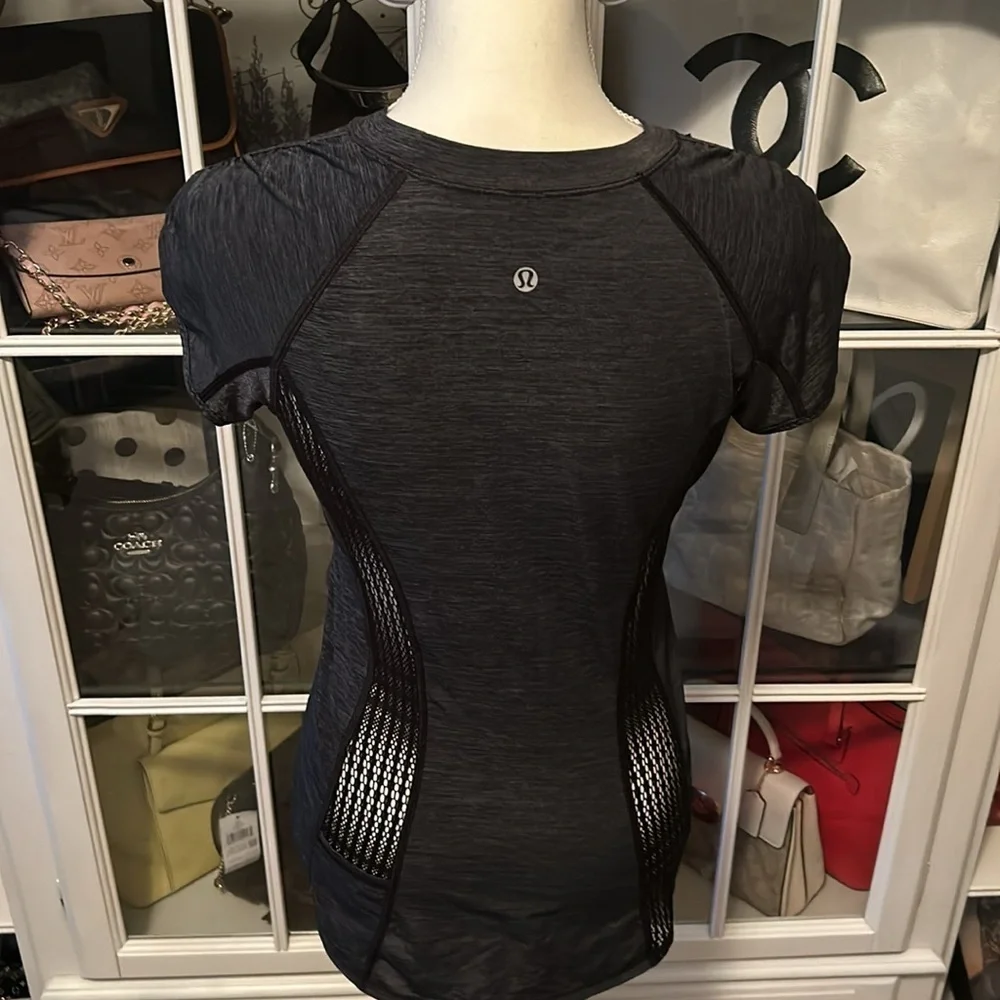 Lululemon Short Sleeve Shirt